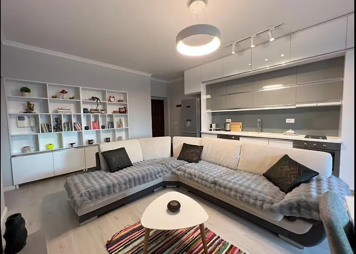Tirana Gallery Apartment - City Center View